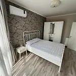 Seaview Flat With Pool & Parking Appartement Varna