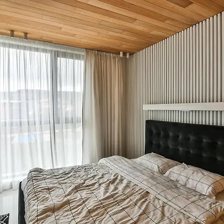 Seaview Flat With Pool & Parking * ヴァルナ