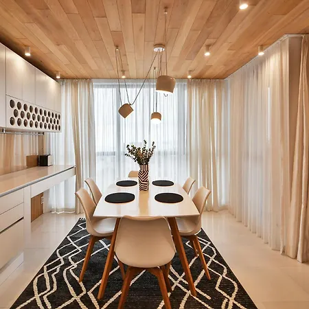 Seaview Flat With Pool & Street Parking 公寓 瓦爾納