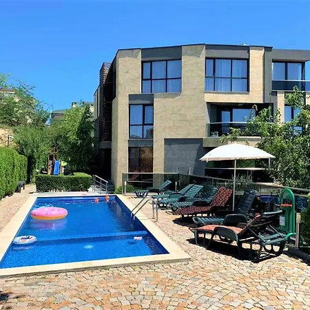 Seaview Flat With Pool * Varna