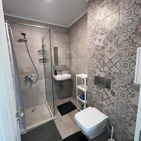 Seaview Flat With Pool Varna